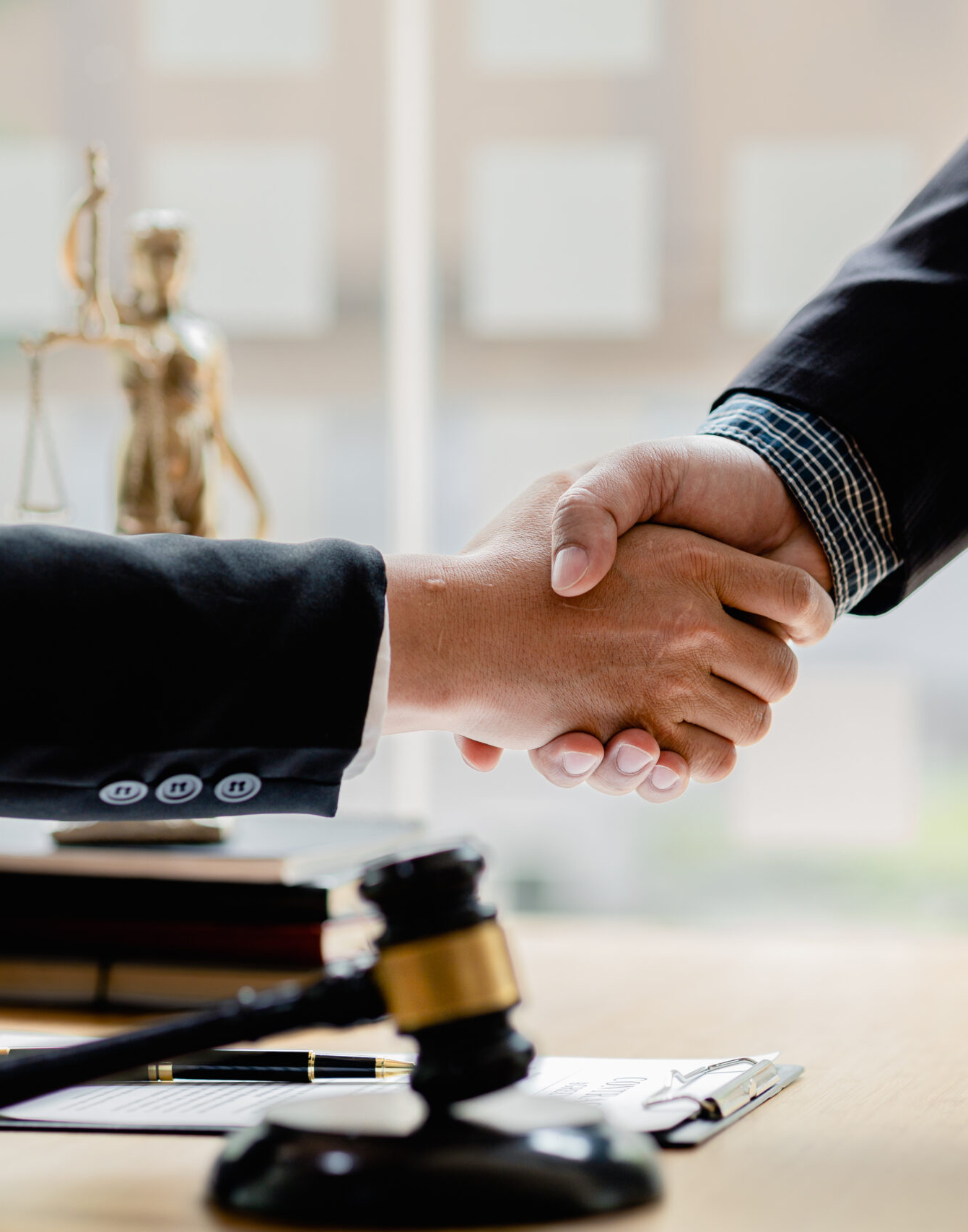 Hukuki Uyuşmazlıklarda Arabuluculuk ve Alternatif Çözümler